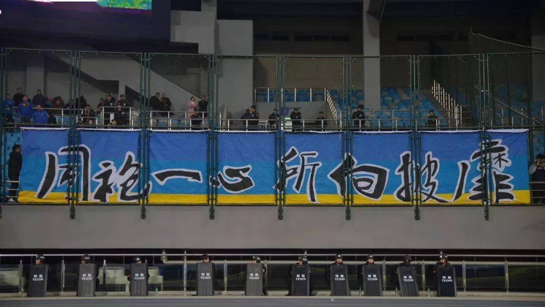 塔图姆回归首秀大放异彩，国乒主场球迷高呼名字